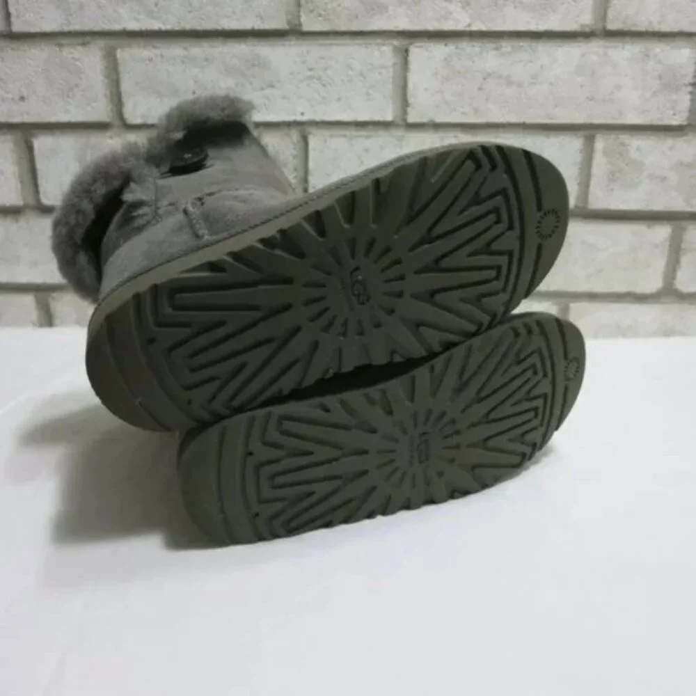 UGG Insulated Winter Boots #5991 Australia Kid's Winter Footwear Boot Shoes Sz 4